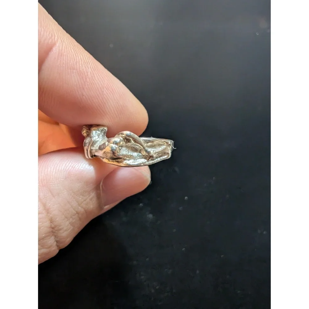 925 Sterling silver. Brutalist style “Couple embracing “ artisan made vintage